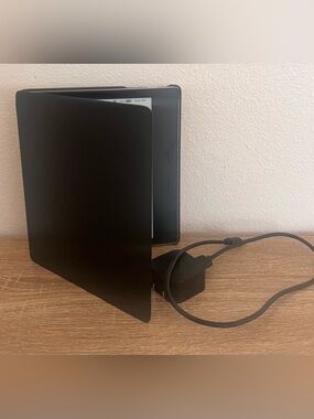 Amazon Kindle Oasis 10th Gen 32GB Wi-Fi 7” E-Reader Graphite Unused